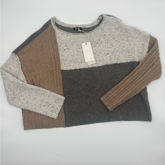 Miss Me Oversized Colorblock Knit Sweater Small NWT Neutral ExposedSeam Pullover - Picture 7 of 9